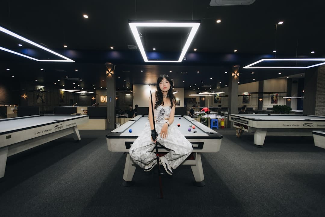 赵露思说现在是溃散后的安静 直播回应合约风云